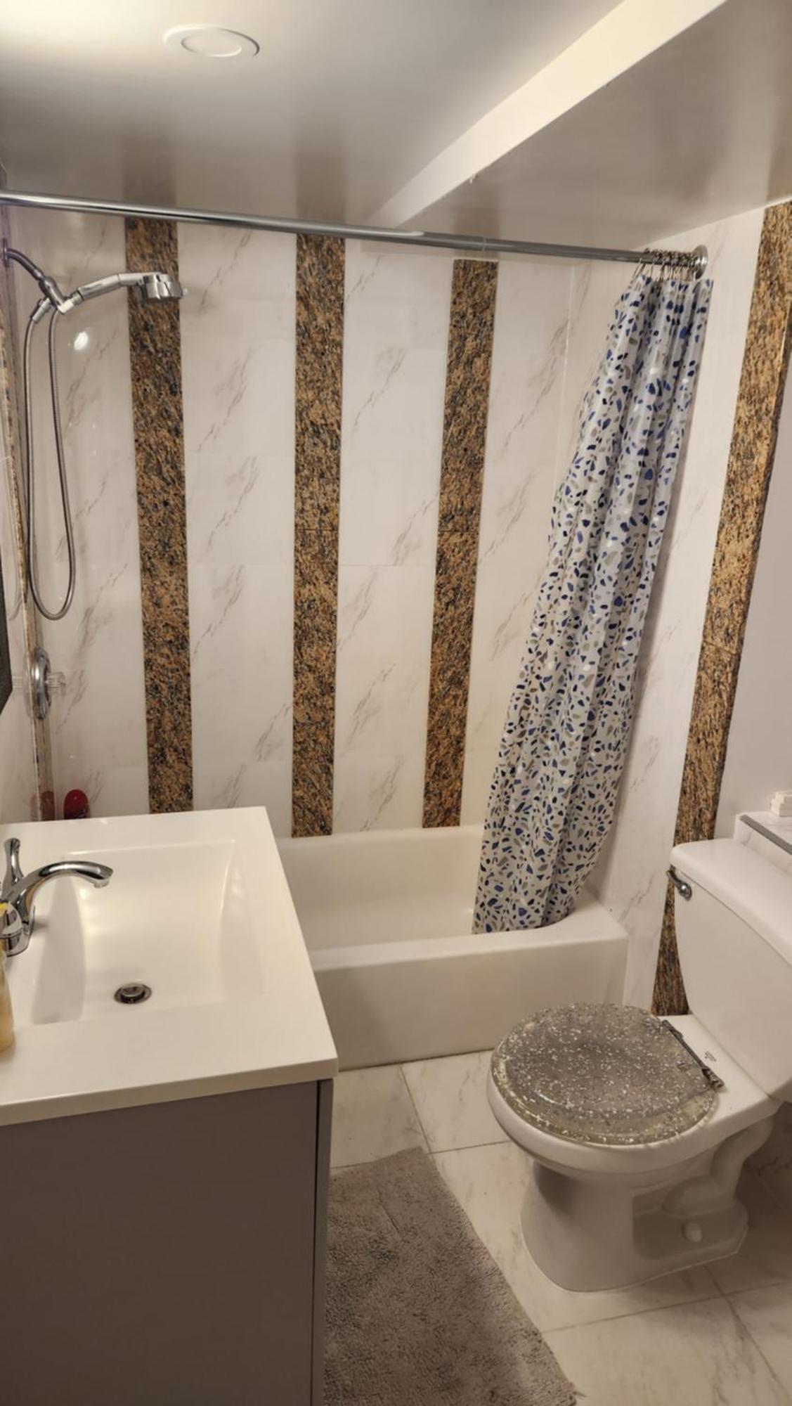 Apartment Two Bedroom Few Blocks From The And Tropicana Casino *