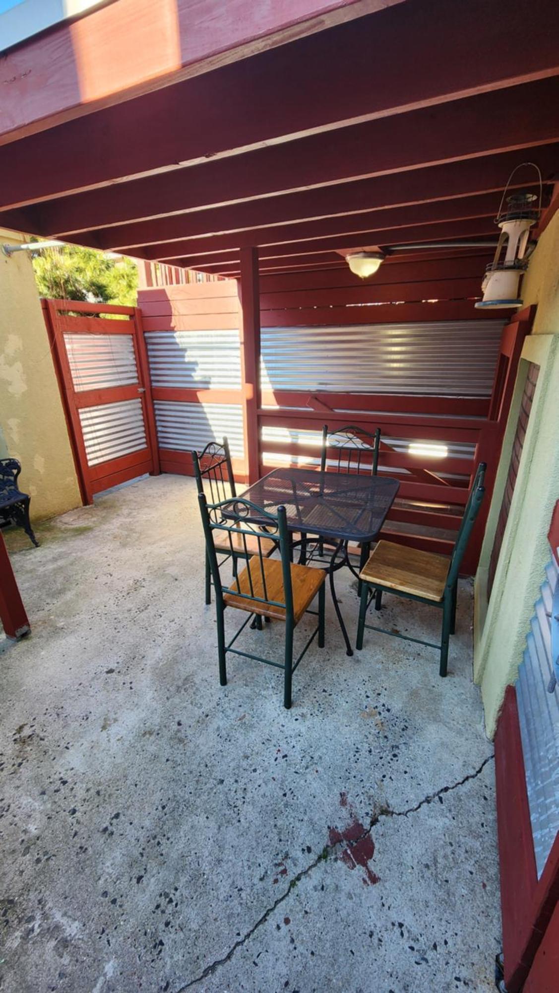 Apartment Two Bedroom Few Blocks From The And Tropicana Casino *