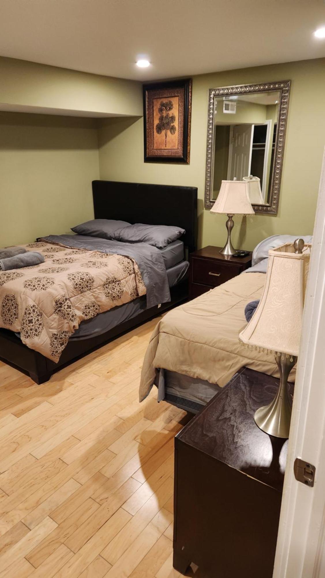 Two Bedroom Few Blocks From The And Tropicana Casino * Atlantic City