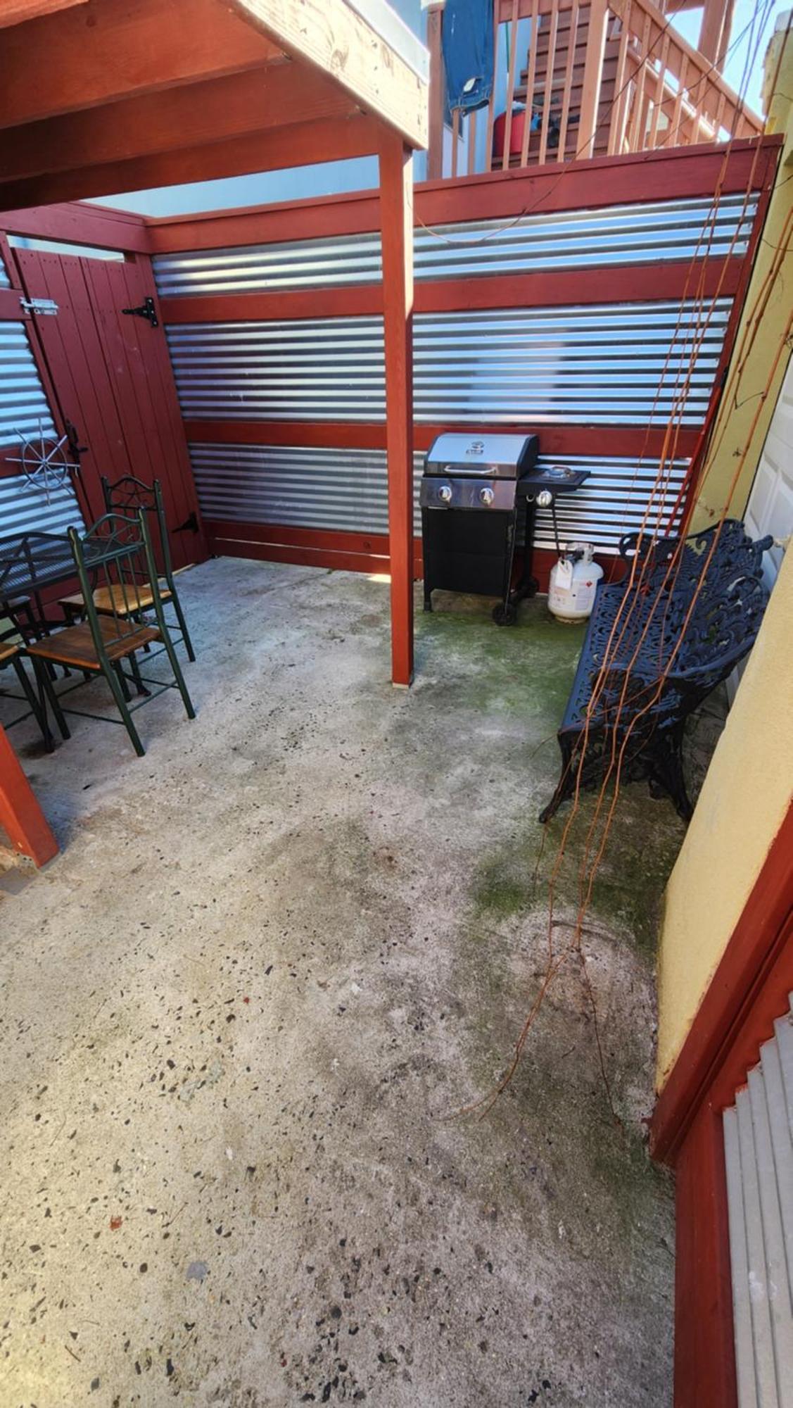 Apartment Two Bedroom Few Blocks From The And Tropicana Casino *